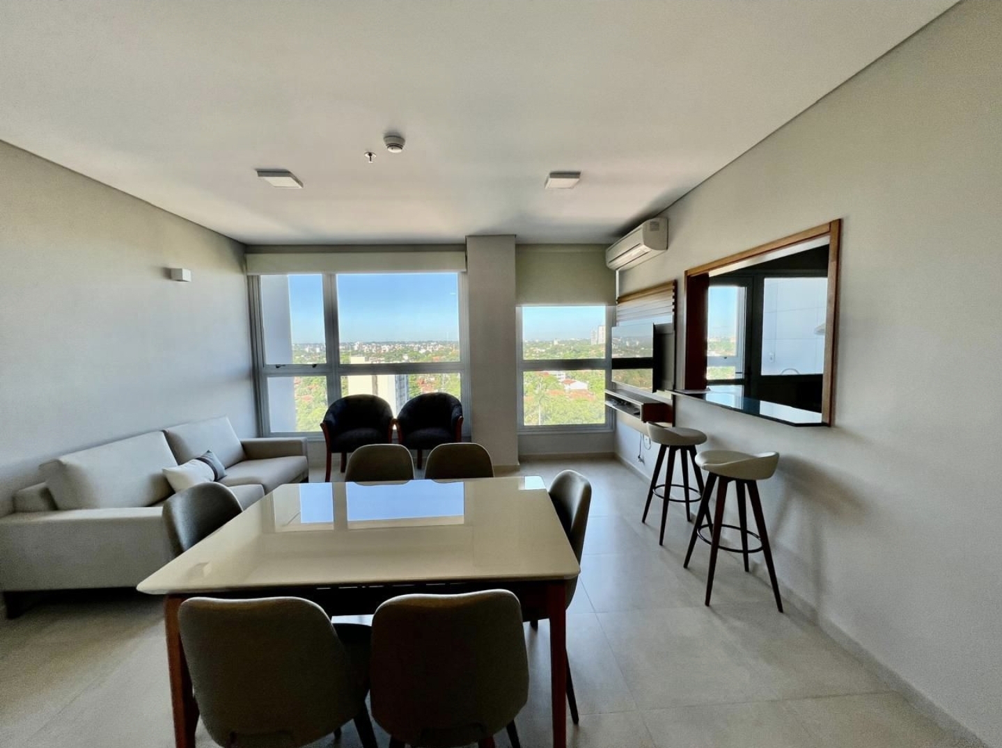 Alquilo Departamento En Eje Corporativo